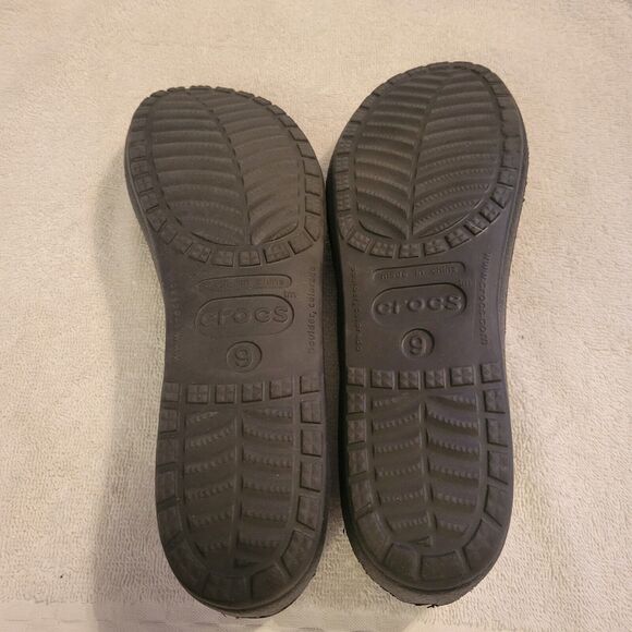 Crocs Slip on Casual Ballet Flat Women's Size 9 Black Rubber Round Toe Slippers - Picture 5 of 5